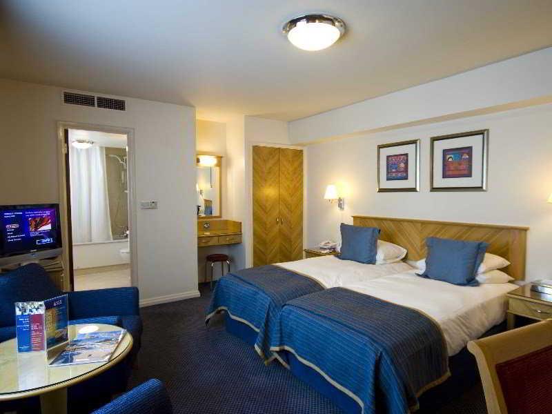 Pomme D'Or Hotel Saint Helier Jersey Екстериор снимка