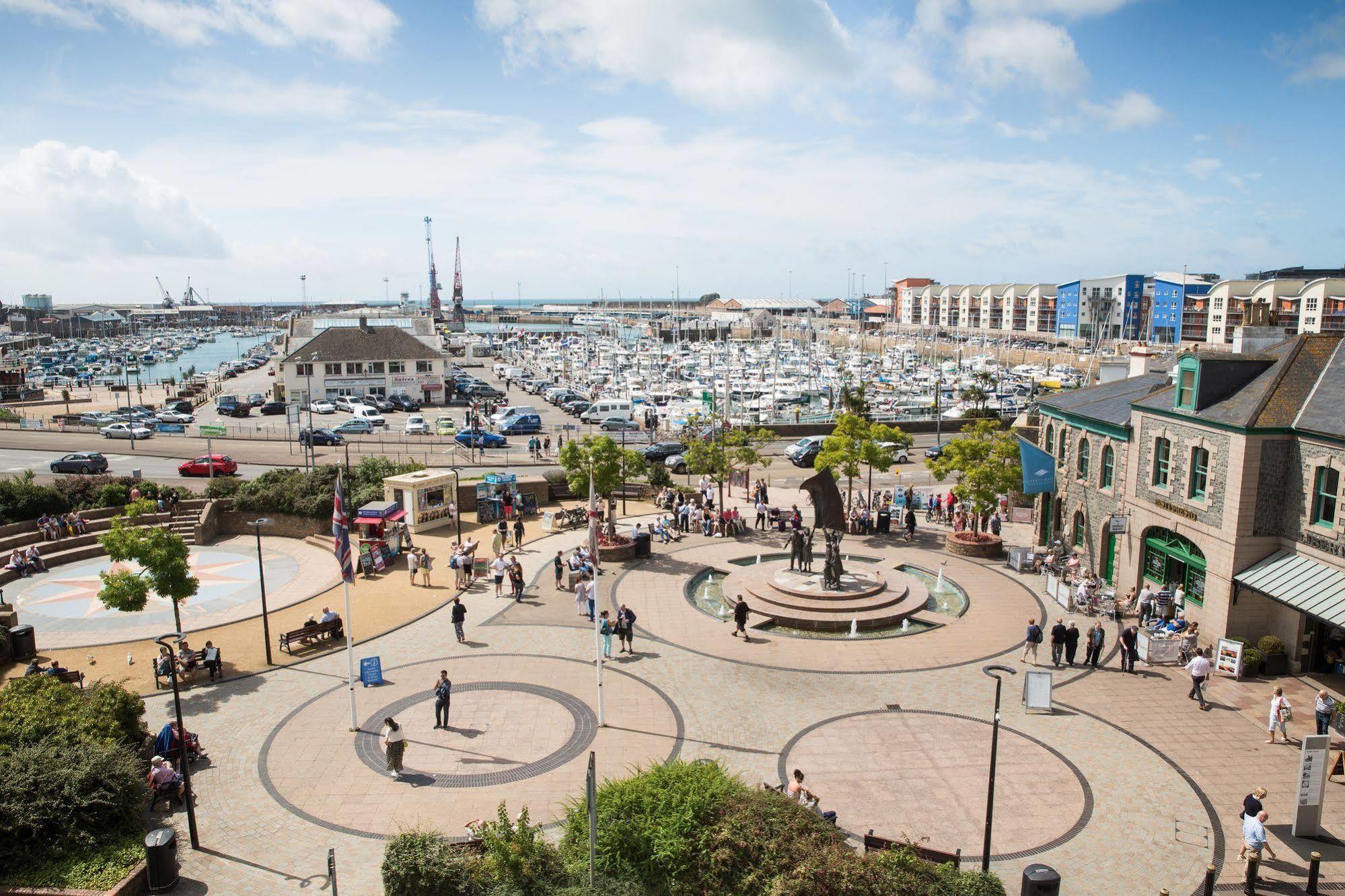 Pomme D'Or Hotel Saint Helier Jersey Екстериор снимка