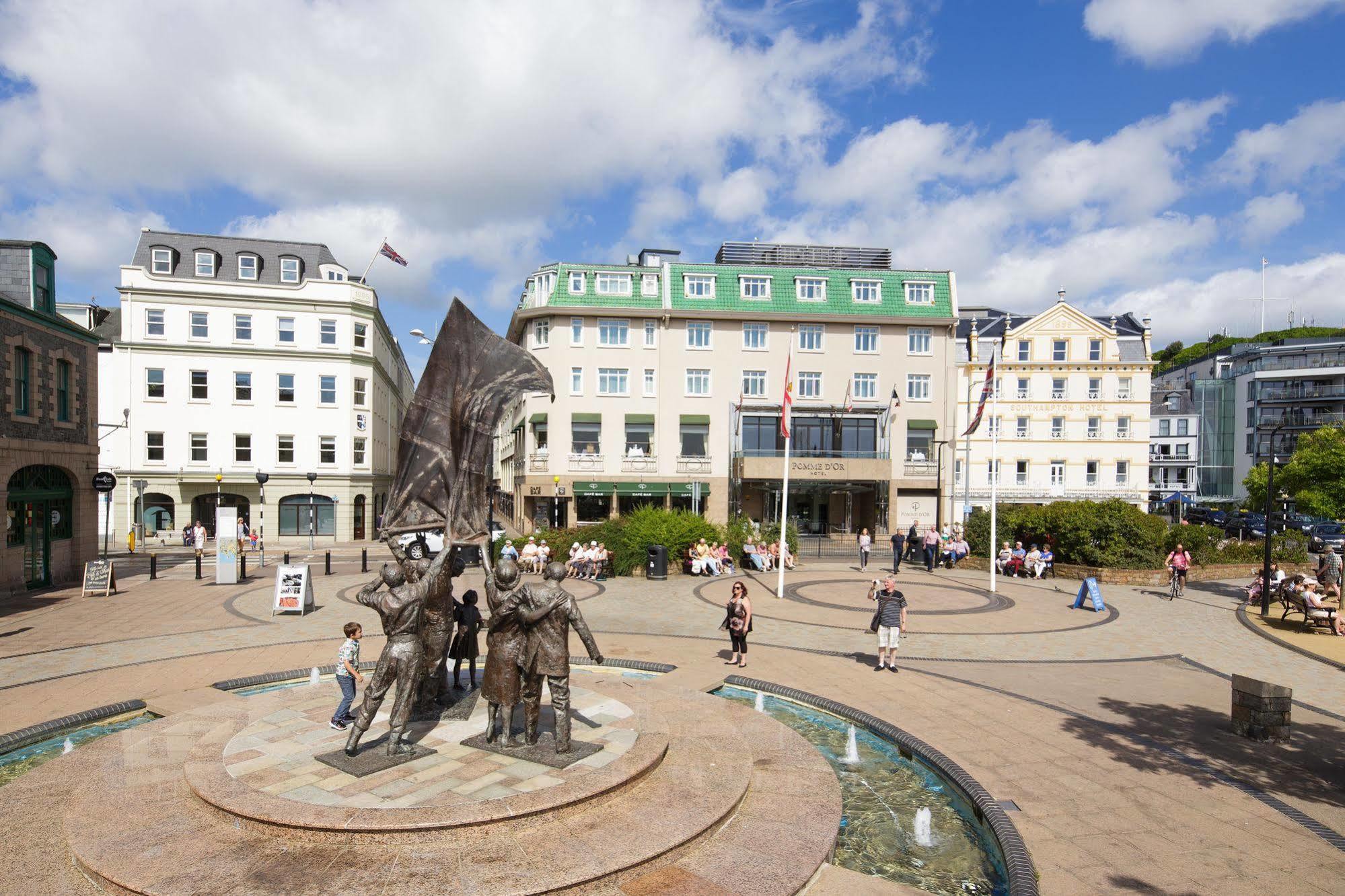 Pomme D'Or Hotel Saint Helier Jersey Екстериор снимка